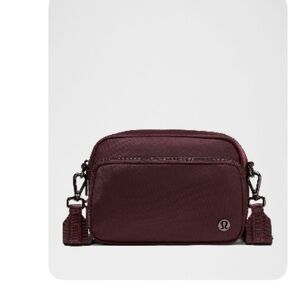 lululemon athletica Crossbody Bag in Burgundy